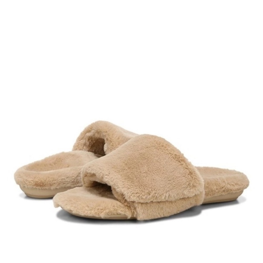 VIONIC Slippers